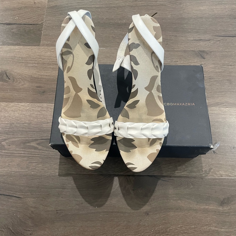 BcBG wedge shoes